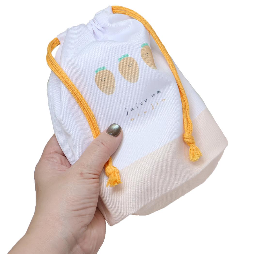 マチ付き巾着 きんちゃくポーチ 巾着袋 ジューシーなにんじん カミオジャパン 新学期準備 かわいい メール便可