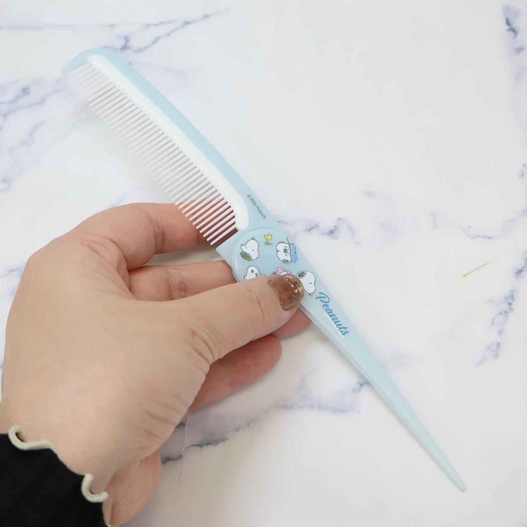 スヌーピー ヘアブラシ スリム折りたたみコーム ファミリーかおいっぱい ピーナッツ カミオジャパン プレゼント かわいい キャラクター グッズ メール便可 シネマコレクション