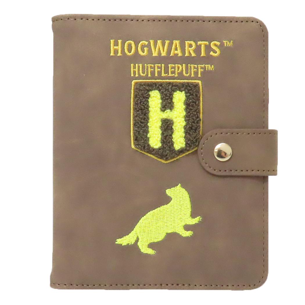 ハリーポッター カードケース パスポートケース ハッフルパフスピリット ワーナーブラザース 丸眞 旅行用品 映画キャラクター グッズ メール便可 シネマコレクション