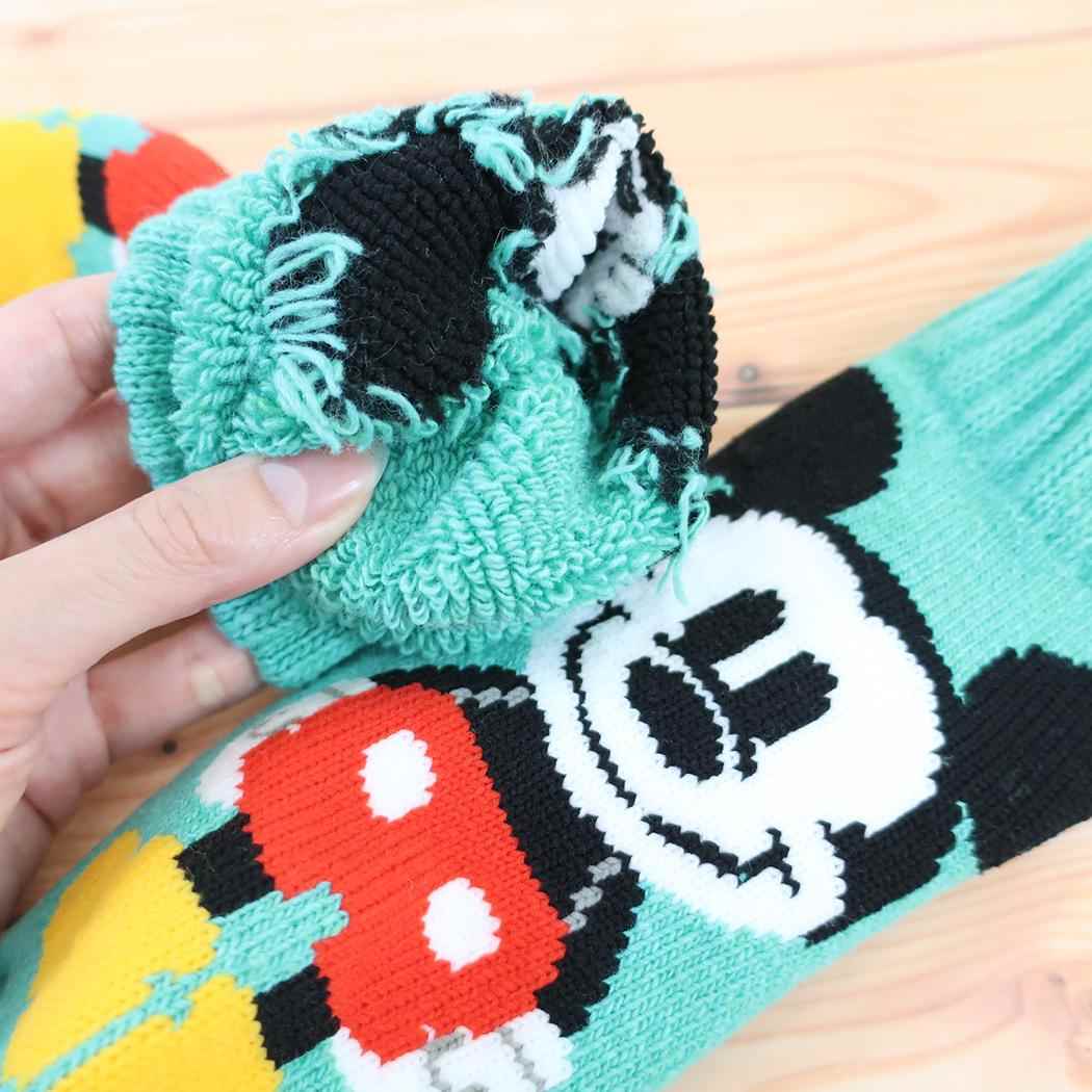 ミッキーマウス キッズ 子供用防寒靴下 履くホカロン ロークルー 総パイル ソックス 15-20cm ディズニー ウイックス