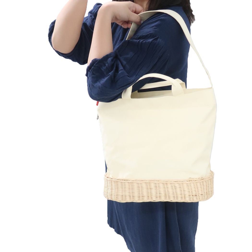 ハローキティ IP.MED2way.スロース MEDIUM トートバッグ ショルダーバッグ ブラック/BLACK サンリオ キャラクター