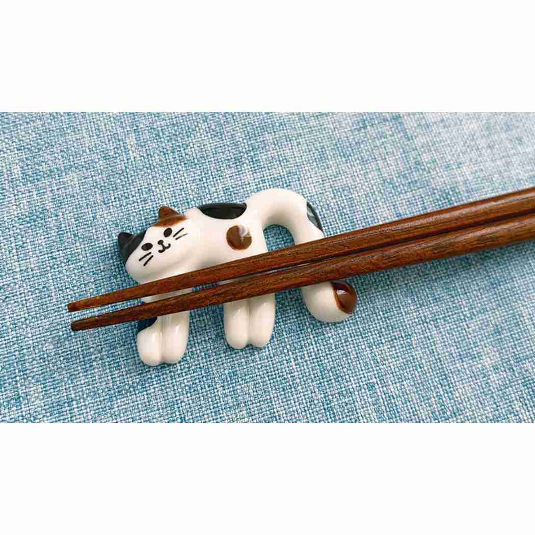 猫のイニシャル箸置き はし置き Cat's initial ネコのイニシャルシリーズ M ねこ デコレ カトラリーレスト かわいい メール便可