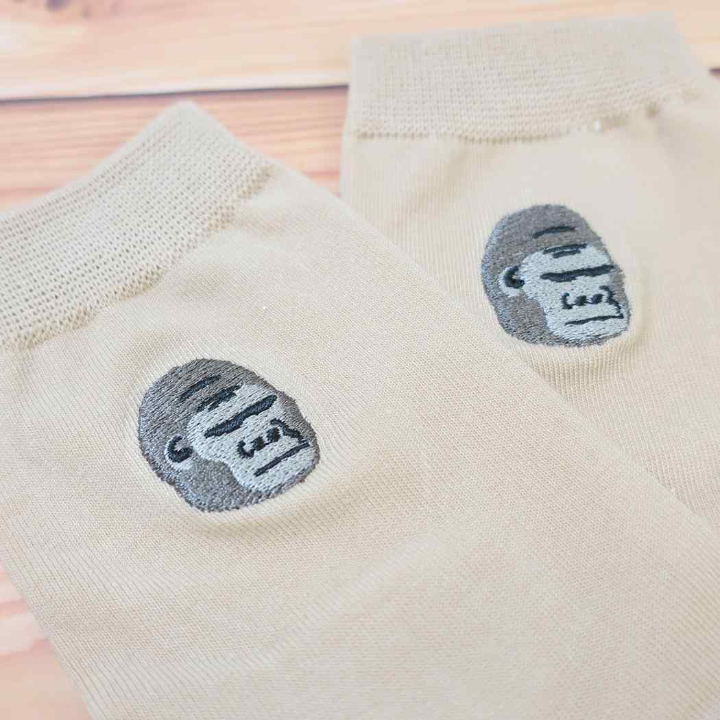 女性用靴下 刺繍ソックス ストロングゴリラ ベージュ フレンズヒル
