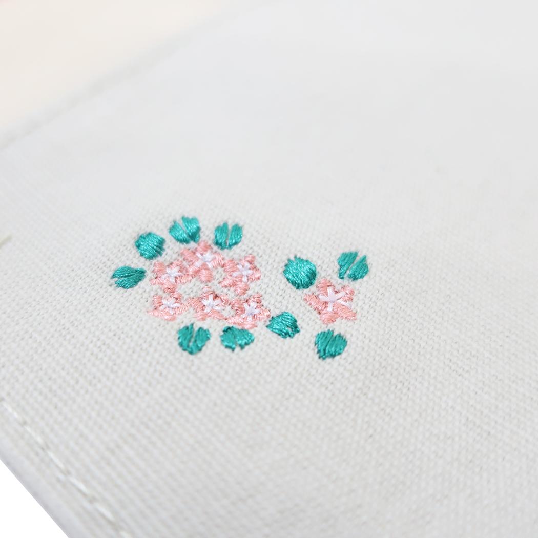 annas アンナス 文庫本カバー 刺繍ブックカバー ウサギ 学研ステイフル 文庫本サイズ 読書 おしゃれ おしゃれ グッズ メール便可 シネマコレクション