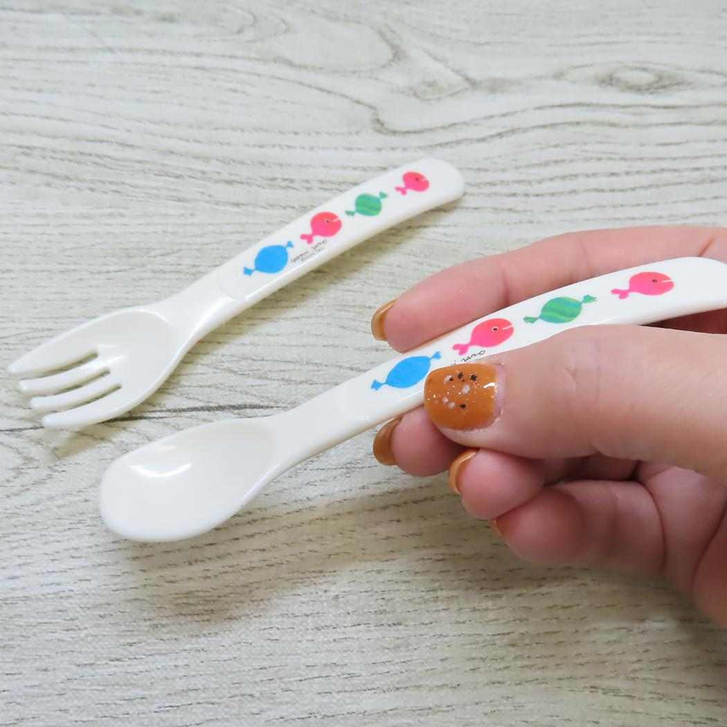 スプーンフォークセット カトラリー 五味太郎 きんぎょがにげた ホワイト 学研ステイフル 子供用食器 絵本メール便可