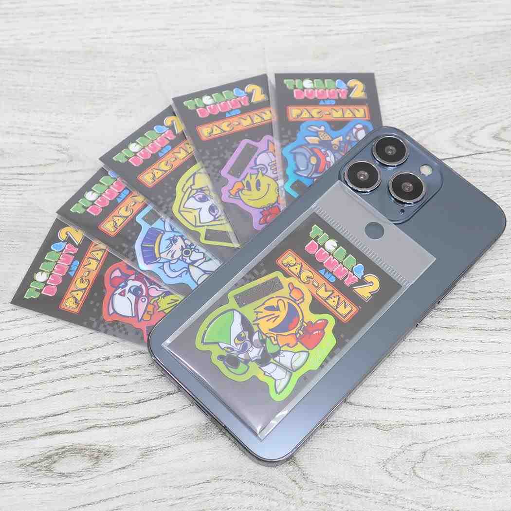 コラボステッカー ホログラムステッカー ダイカットシール TIGER＆BUNNY2 and PAC-MAN ゴールデンライアンxパックマン ゼネラルステッカー 耐水耐光 デコステッカー アニメメール便可