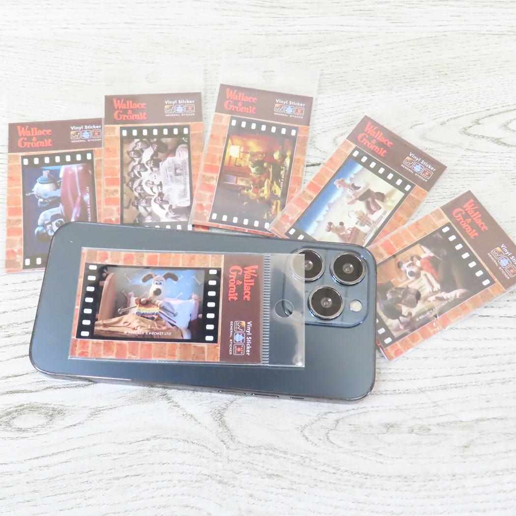 場面写真ステッカー ビニールシール ウォレスとグルミット 操縦 ゼネラルステッカー 耐水耐光 デコステッカー メール便可
