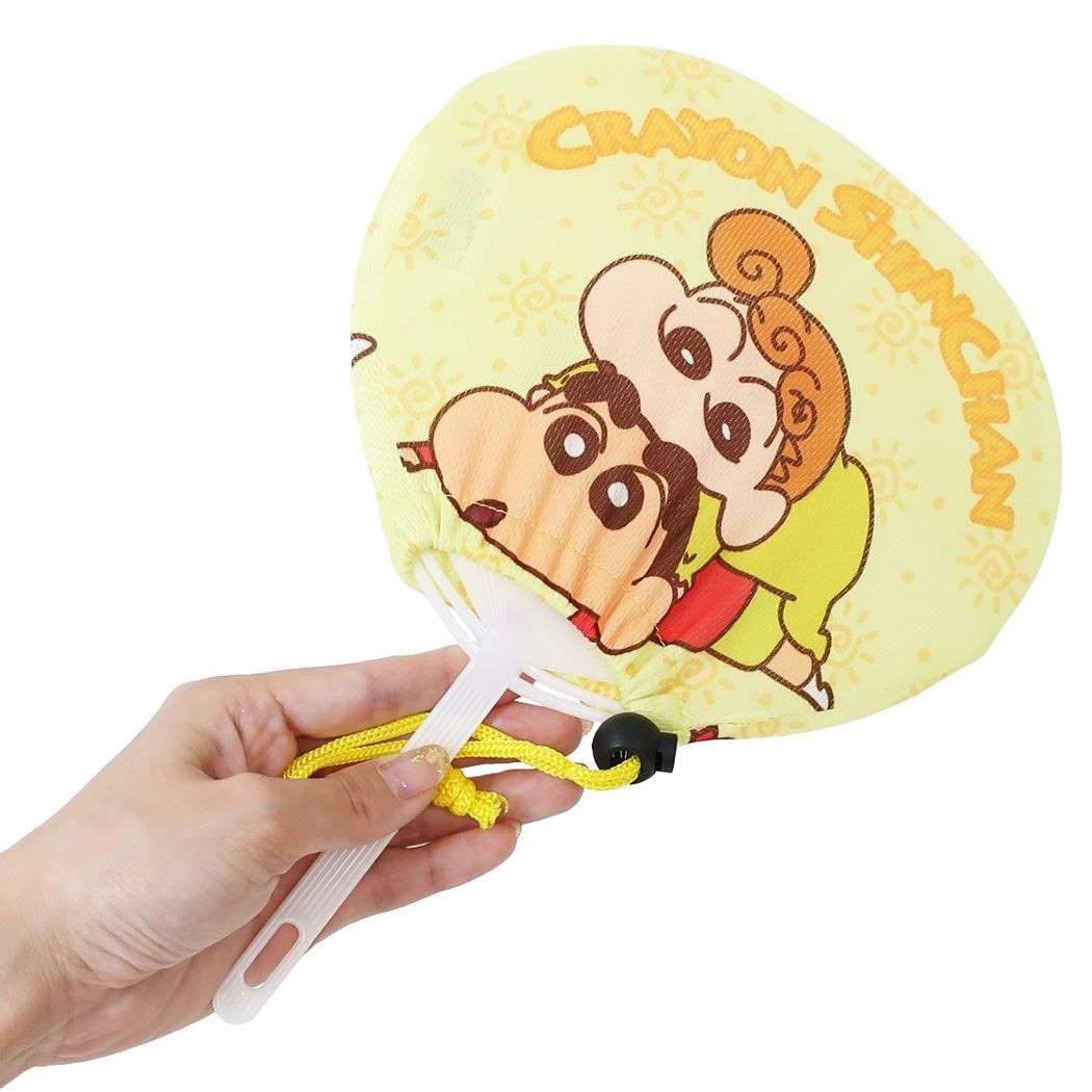 ひんやり抗菌 うちわ 夏雑貨 クレヨンしんちゃん しんちゃんとひまわり アイプランニング 団扇 プレゼント アニメメール便可
