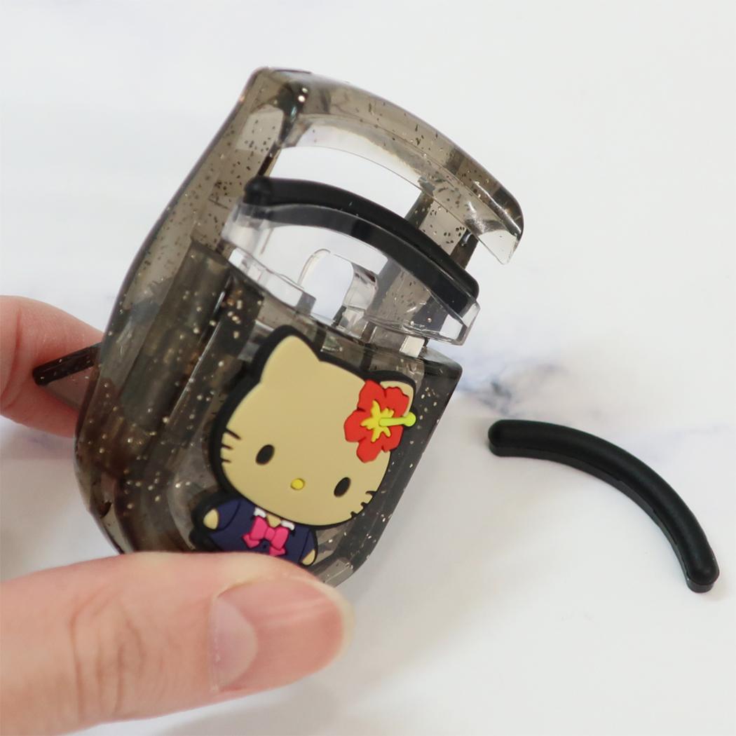 マスコット付きアイラッシュカーラー コスメ雑貨 ハローキティ ブレザー サンリオ ケイカンパニー メイク用品 化粧 アイメイク