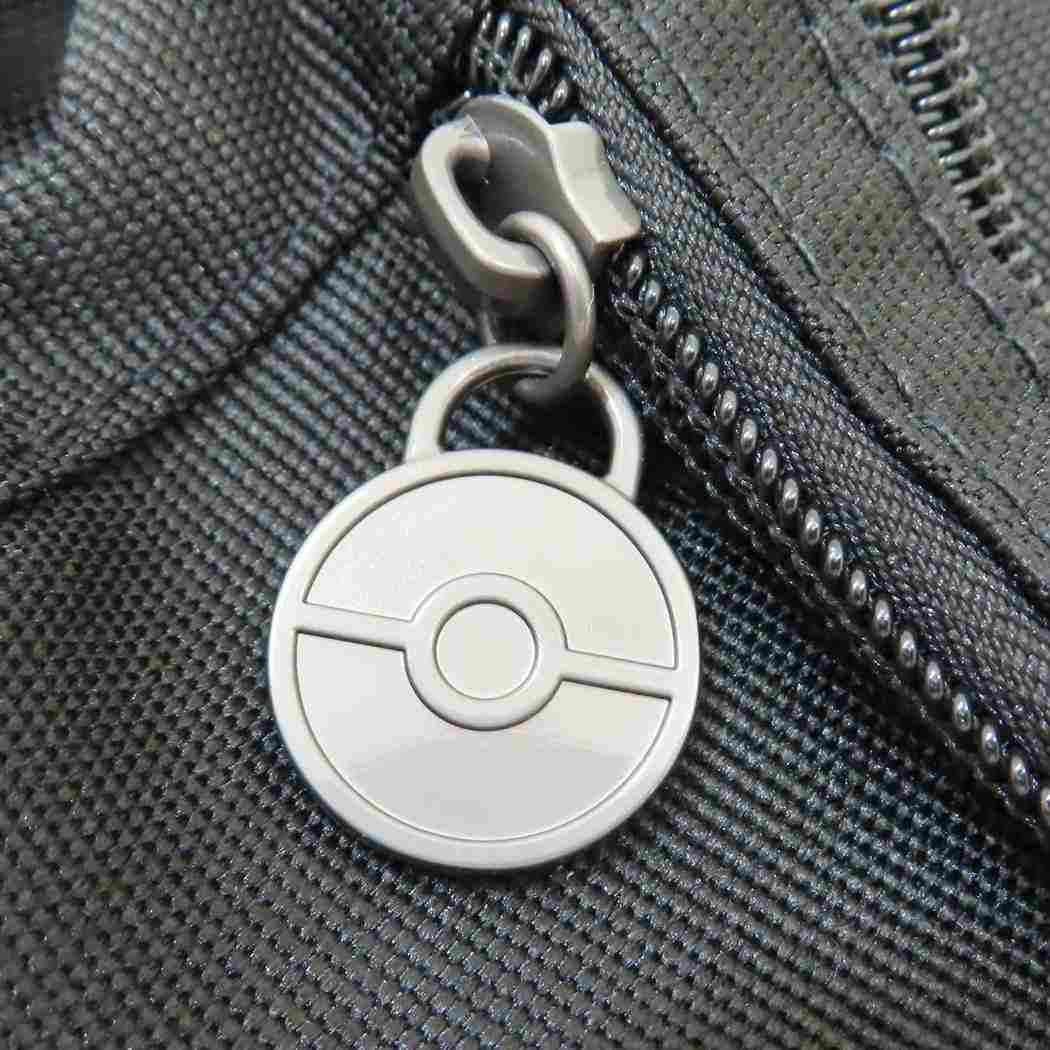 縦型ショルダー ショルダーバッグ ポケットモンスター クロ ピカチュウ ポケモン マルヨシ カジュアルショルダー