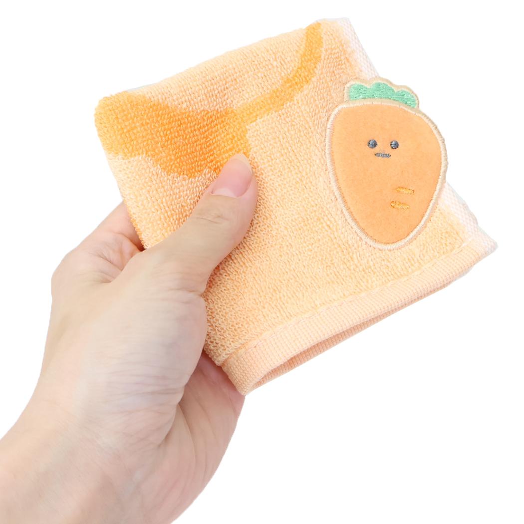 ジャガードミニタオル ハンドタオル にんじん カミオジャパン ハンカチタオル 汗拭きタオル かわいい メール便可