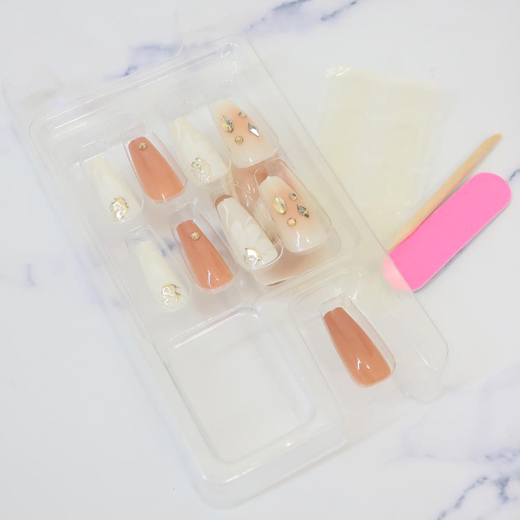 ネイルチップロングスクエアタイプ コスメ雑貨 APRICOT カミオジャパン ネイルアート 付け爪 おしゃれ メール便可