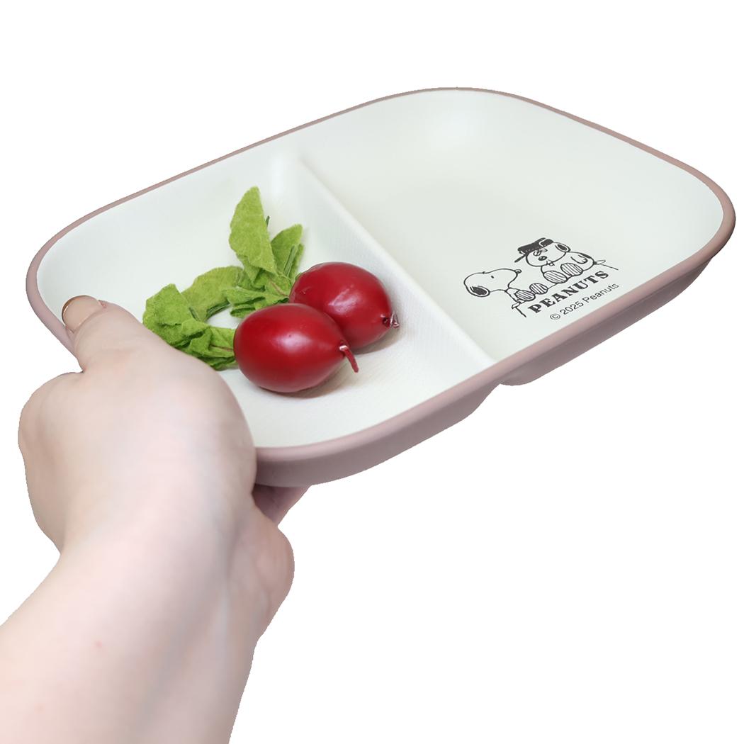 ランチプレートスクエア 中皿 スヌーピー CONTENT＆HAPPY ピーナッツ カミオジャパン 電子レンジ対応 割れにくい食器