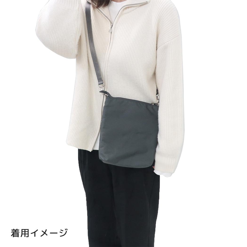 トリプルファスナーショルダーバッグ ショルダーバッグ スヌーピー BIG SMILE ピーナッツ カミオジャパン 斜め掛けかばん