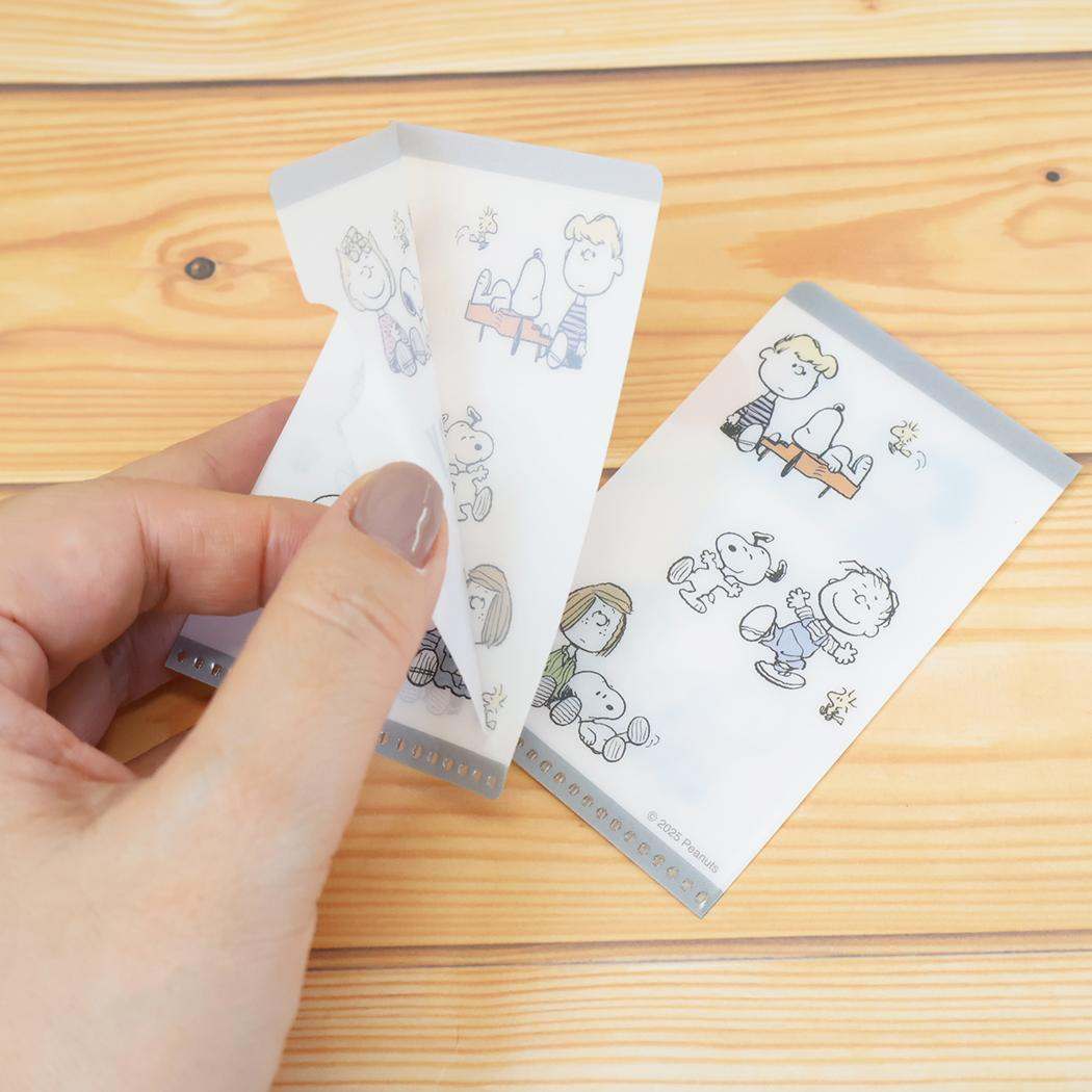 クリアファイル ミニファイル スヌーピー フレンズいっぱい ピーナッツ カミオジャパン カードサイズ トレカ入れ メール便可