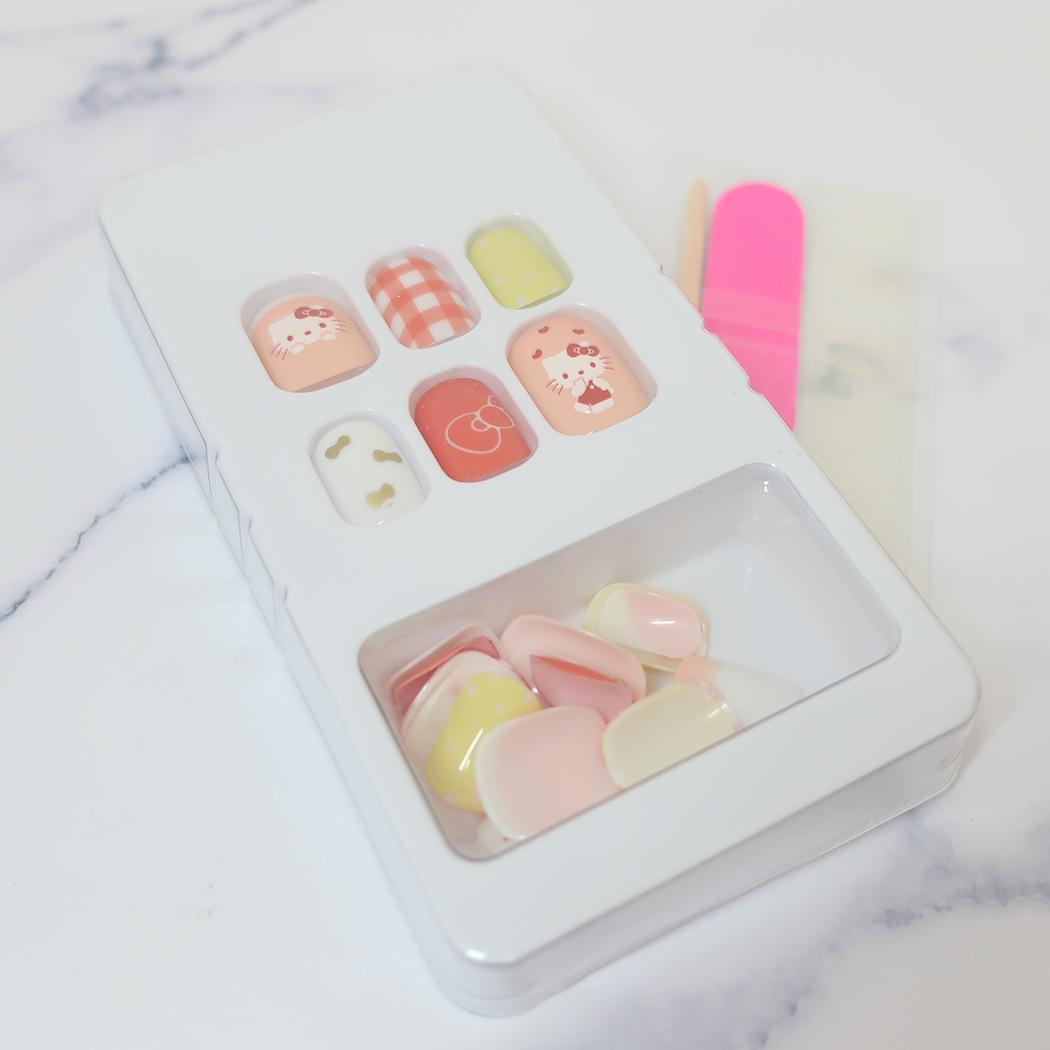 サンリオネイルチップ コスメ雑貨 ハローキティ サンリオ カミオジャパン プレゼント メール便可
