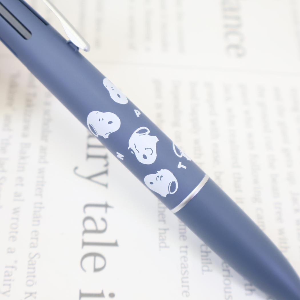 スヌーピー シャープペン＆黒赤青緑4色ボールペン ジェットストリーム Lite touch ink 4＆1 0.5mm many snoopy ピーナッツ カミオジャパン 新学期準備文具 三菱鉛筆 リフィル交換可能 キャラクター グッズ メール便可 シネマコレクション