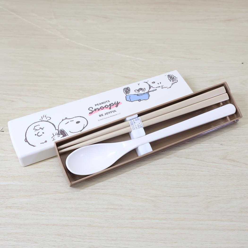 スヌーピー コンビセット 抗菌 おはし＆スプーンのツインセット スライド式 ぎゅっとよりあう ピーナッツ カミオジャパン 新学期準備 日本製 キャラクター グッズ メール便可 シネマコレクション