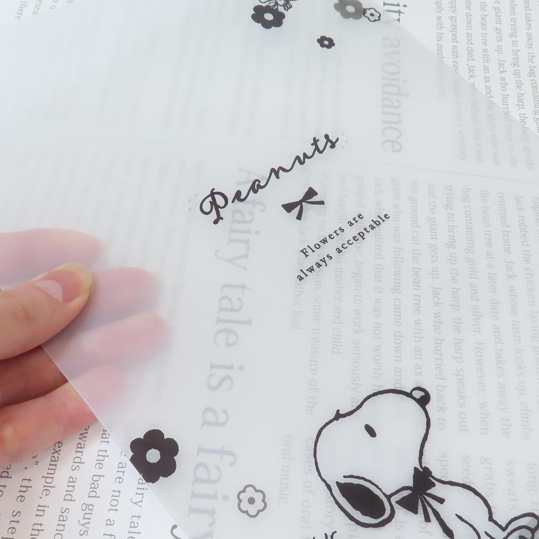 スヌーピー 下敷き 下じき monochrome flower ピーナッツ カミオジャパン 新学期準備文具 小学生 かわいい キャラクター グッズ メール便可 シネマコレクション