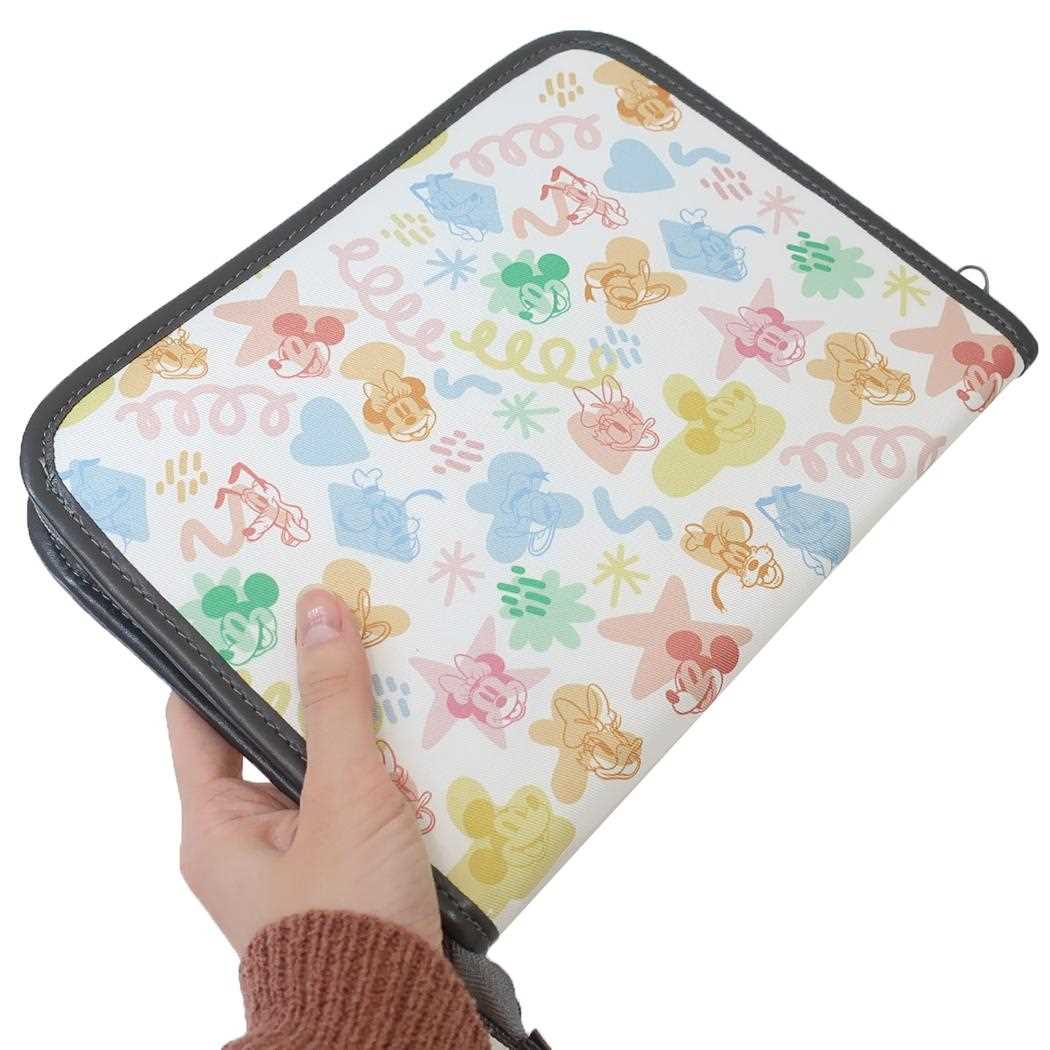 ミッキー＆フレンズ 母子手帳ケース ファスナージャバラマルチケース ディズニー クーザ 通帳 おくすり手帳 ポーチ キャラクター グッズ シネマコレクション