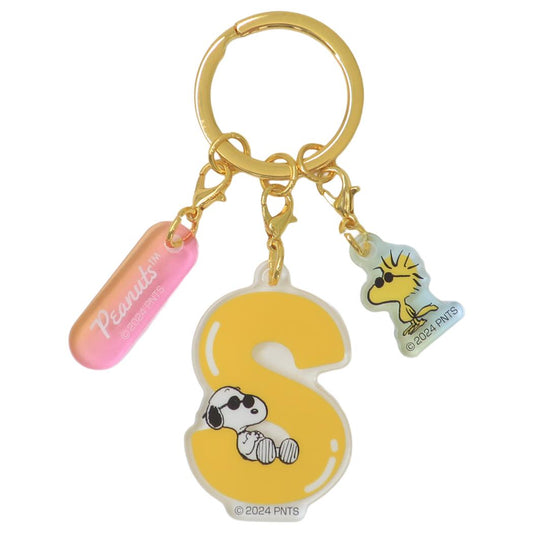 スヌーピー キーリング イニシャル3連アクリルキーホルダー S ピーナッツ エスケイジャパン 3チャーム アクキー キャラクター グッズ メール便可 シネマコレクション