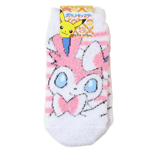 ポケットモンスター 子ども用防寒室内靴下 もっこもこ靴下 ニンフィア ボーダー キッズ ポケモン スモールプラネット ウォーマー雑貨 キャラクター グッズ メール便可 シネマコレクション