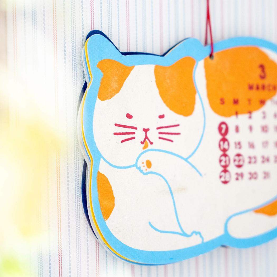 2027Calendar シェイプカレンダー にゃんこ 壁掛けカレンダー2027年 令和9年暦 トモコーポレーション