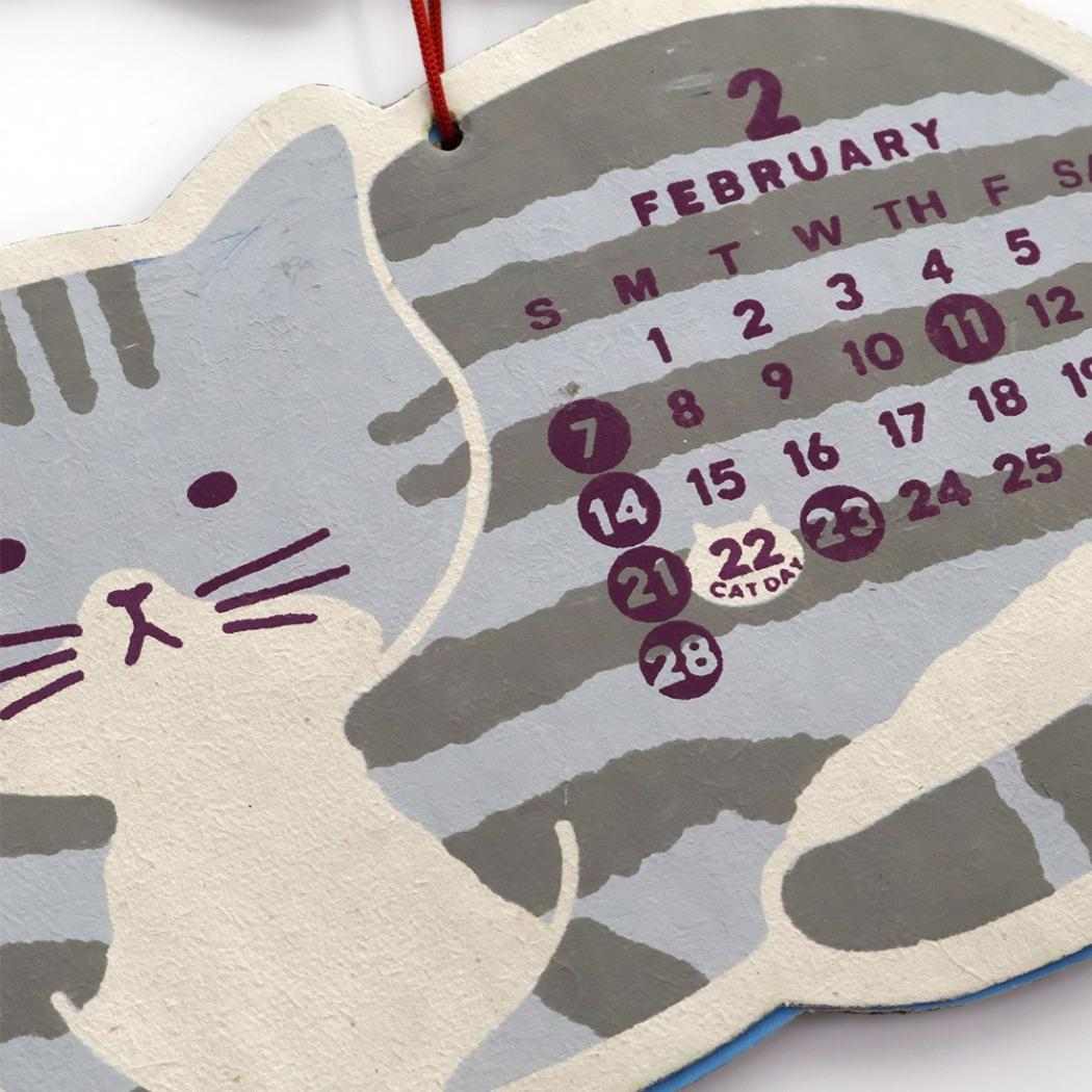 2027Calendar シェイプカレンダー にゃんこ 壁掛けカレンダー2027年 令和9年暦 トモコーポレーション