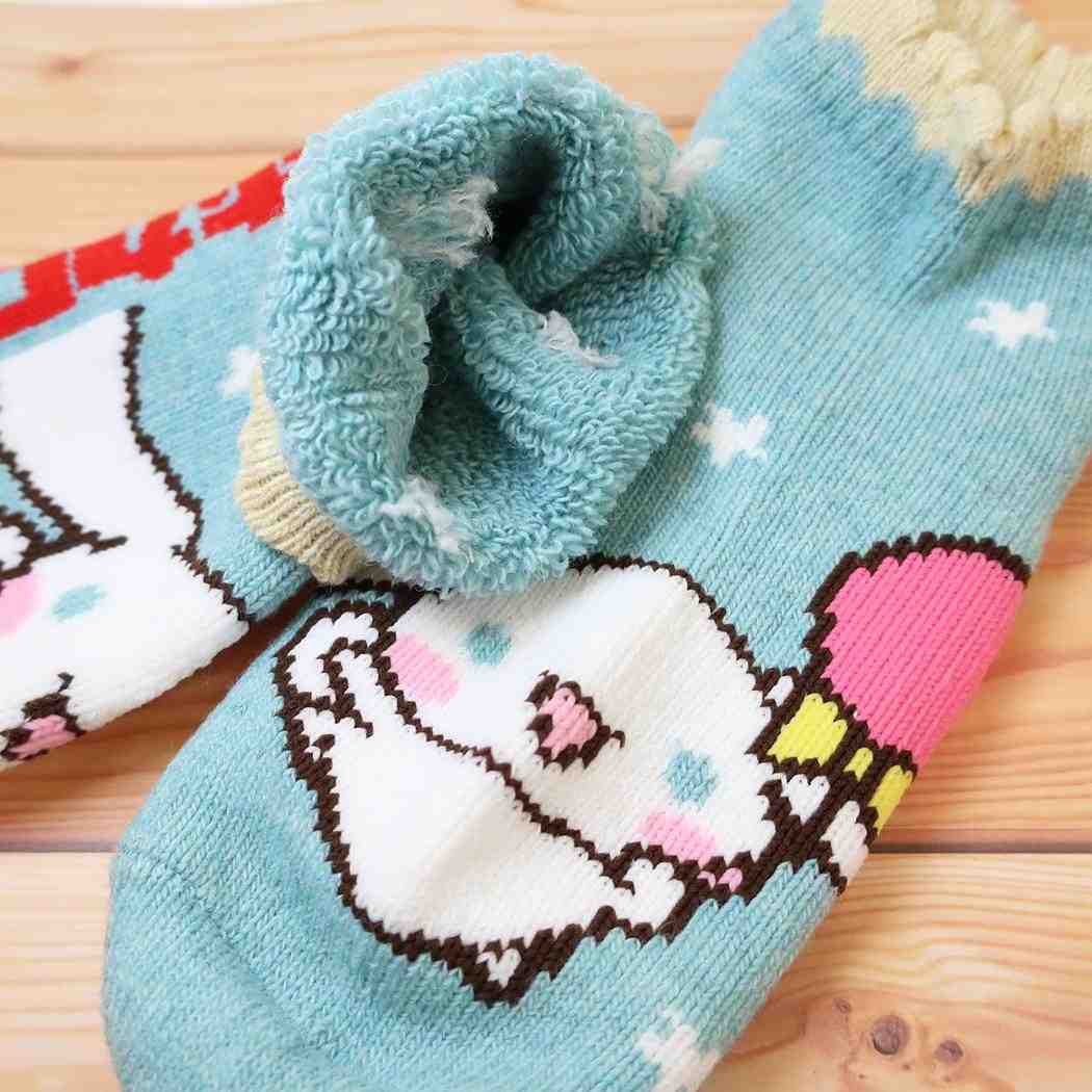 サンリオキャラクターズ レディース 女性用防寒靴下 履くホカロン 10cm丈 総パイル ソックス 23-25cm シナモロール Sanrio ウイックス