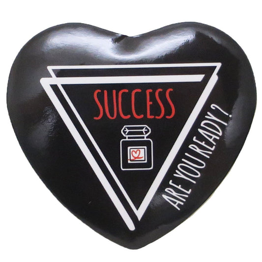 缶バッジ TRIANGLE SUCCESS ハート型カンバッジ クラックス グッズ オルチャン系 かわいい プチギフト プレゼント 男